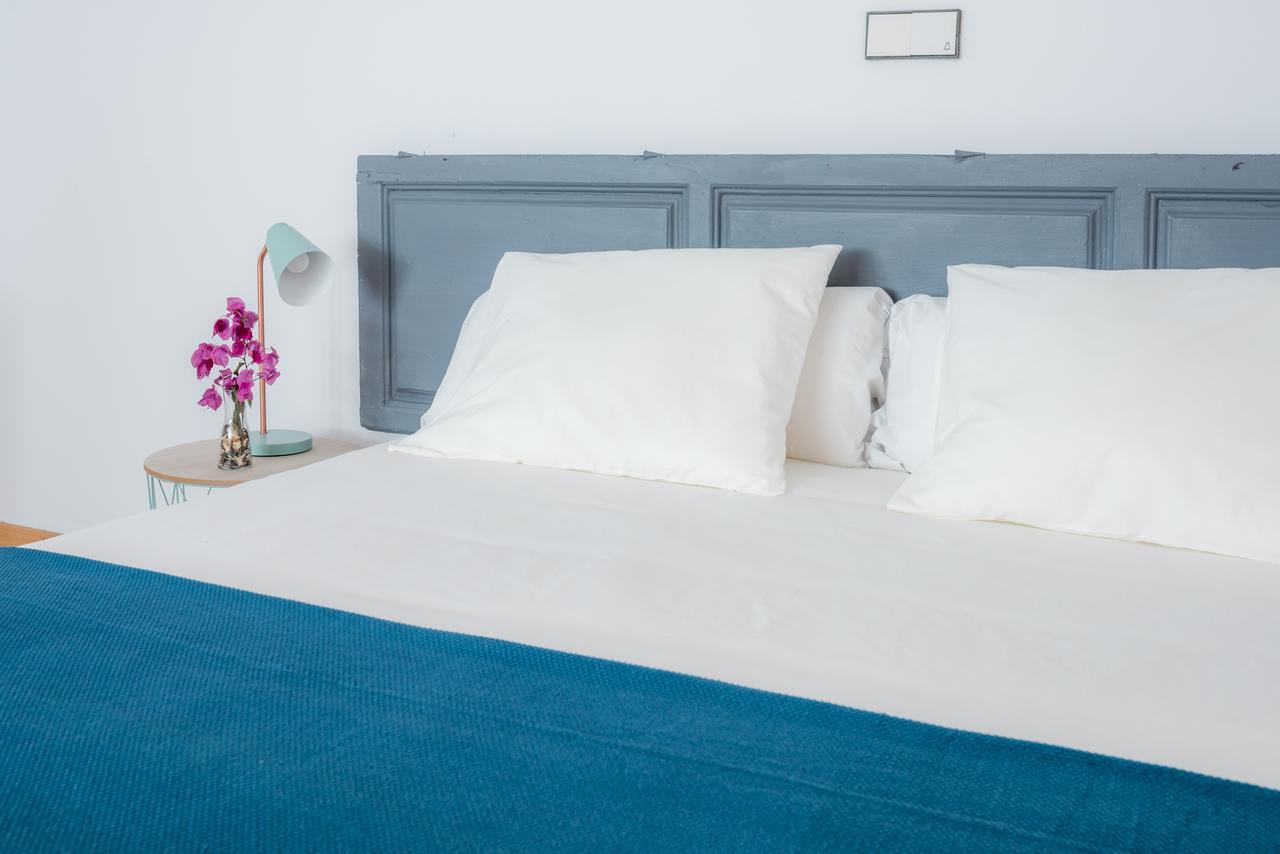 Apartamentos Paseo De La Farola Málaga Extérieur photo