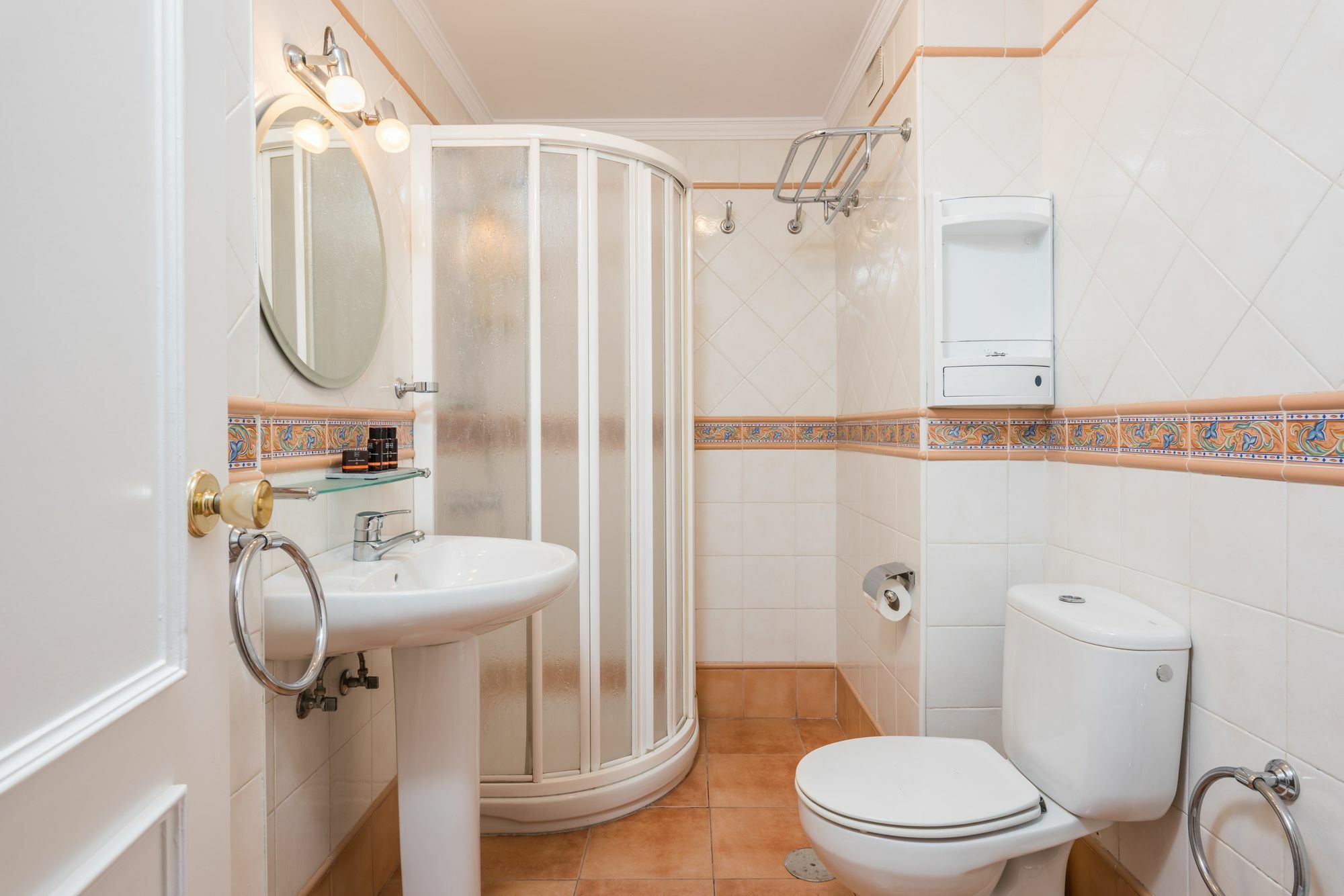 Apartamentos Paseo De La Farola Málaga Extérieur photo