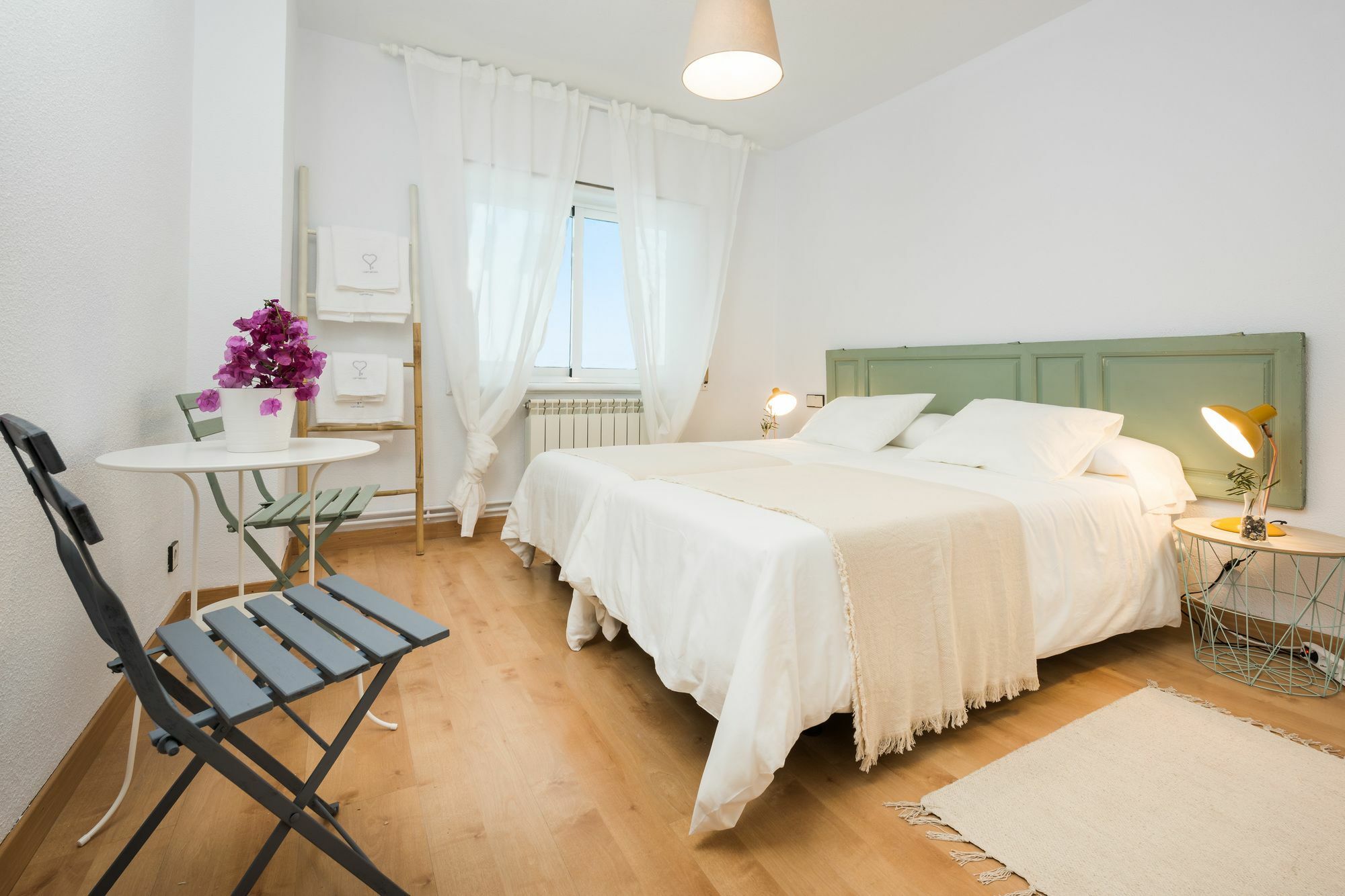 Apartamentos Paseo De La Farola Málaga Extérieur photo